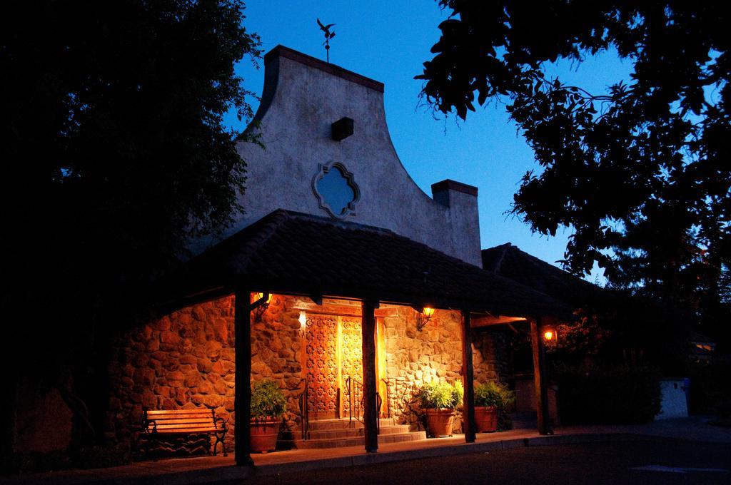 Rancho Caymus Inn Rutherford Exterior photo